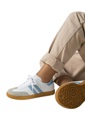 Tênis Feminino Boutique Lux – Couro Branco & Preto com Sola Reta Premium